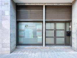 Local comercial en venta en Sabadell, Covadonga photo 0