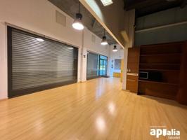 Local comercial en venta en Sabadell, Covadonga photo 0