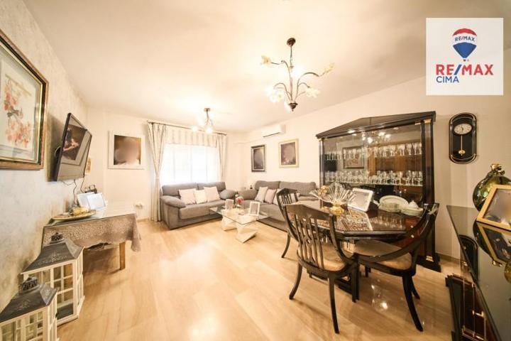 Casa en venta en Peligros, Vega de granada zona noroeste photo 0