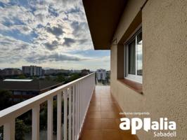 Piso en venta en Sabadell, La creu de barbera photo 0