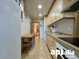 Piso en venta en Sabadell, La creu de barbera photo 0