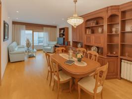 Casa en venta en Vilafranca del Penedès photo 0