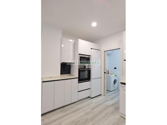 Piso en venta en Cádiz photo 0