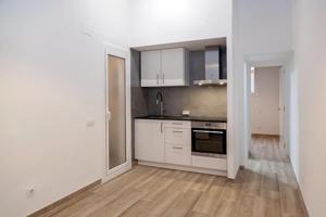 Planta baja en venta en Barcelona, Dreta de l´Eixample photo 0