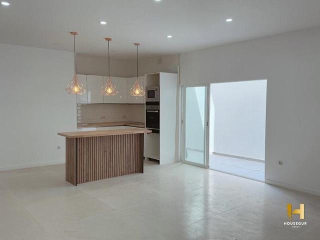 Piso en venta en Alicante photo 0