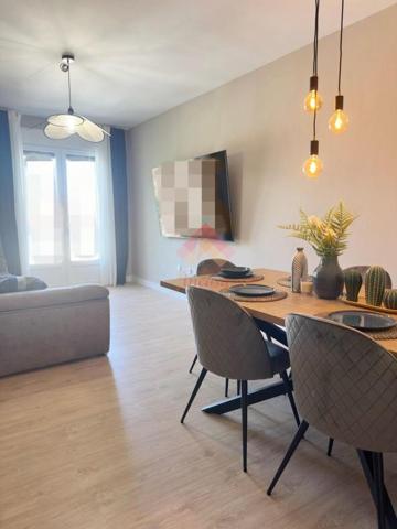 Piso en venta en Ronda, La Feria photo 0