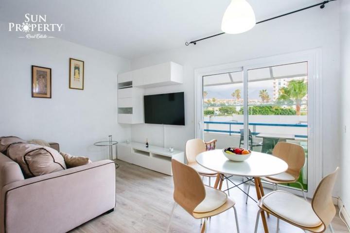 Apartamento en venta en Adeje, Playa Paraiso photo 0