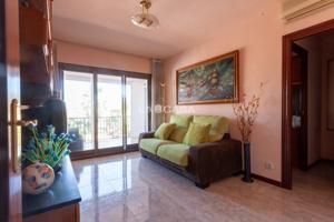 Piso en venta en Castelldefels, Can Bou photo 0