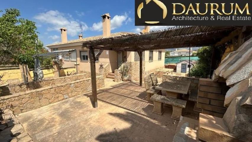 Chalet en venta en Busot, Valle Dorado photo 0