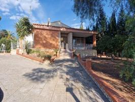 Chalet en venta en Vilamarxant photo 0