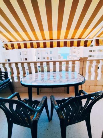 Piso en venta en Elche, Baix Vinalopó photo 0