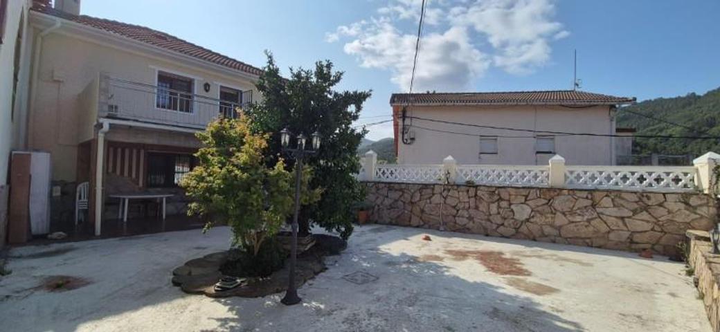 Adosada en venta en Castro Urdiales, Otañes-Baltezana-Ontón photo 0