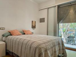 Apartamento en venta en Barcelona, Eixample photo 0