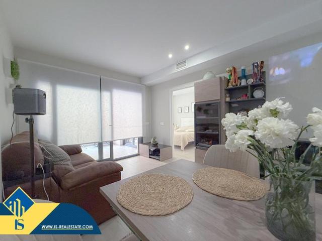 Apartamento en venta en Torrevieja, La Mata photo 0
