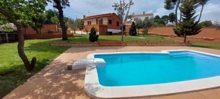 Chalet en venta en La Torre de Claramunt, Cataluna photo 0