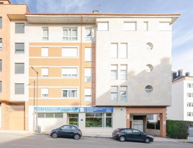 Local comercial en venta en Luanco, Luanco photo 0