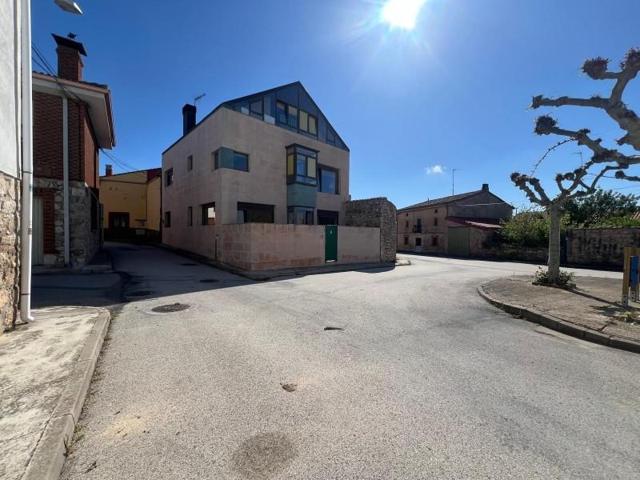 Casa en venta en Buniel, Castilla y leon photo 0