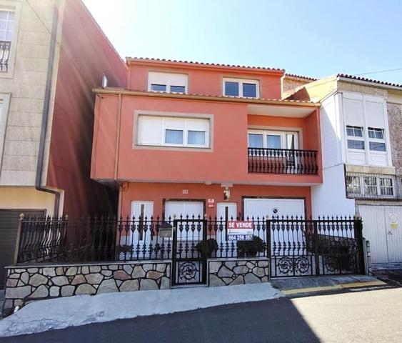 Casa en venta en Cee, Cee photo 0