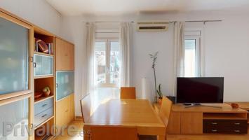 Piso en venta en Barcelona, Carrer de la Font Honrada, 08004 photo 0