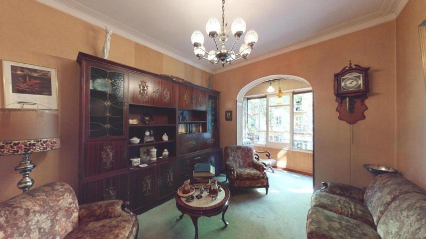 Piso en venta en Barcelona, Carrer de Lepant, 08025 photo 0