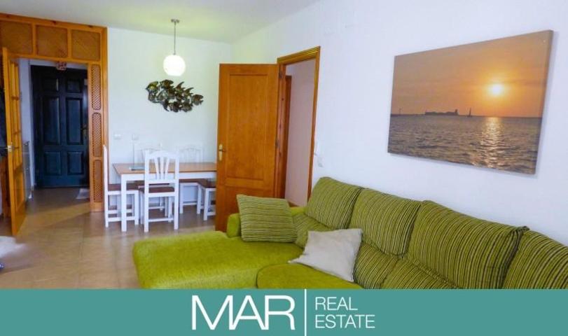 Apartamento en venta en Chiclana de la Frontera, 2ª pista de La Barrosa photo 0