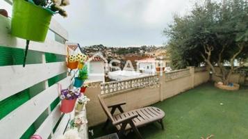 Casa en venta en Vallirana photo 0