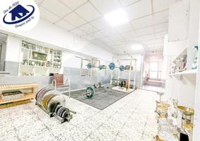 Local comercial en venta en Barberà del Vallès, CENTRE photo 0