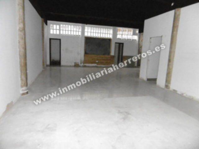 Local comercial en venta en Logroño, Avda. La Paz photo 0