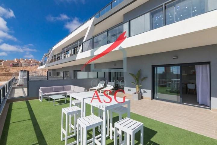 Apartamento en venta en Santa Pola, Lomas de Carabasi photo 0