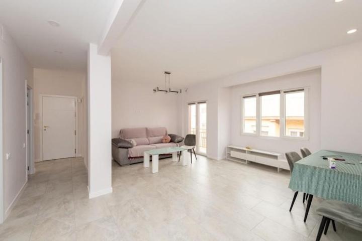 Piso en venta en Alicante, Campoamor photo 0