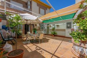 Casas de pueblo en venta en Peligros, Centro photo 0