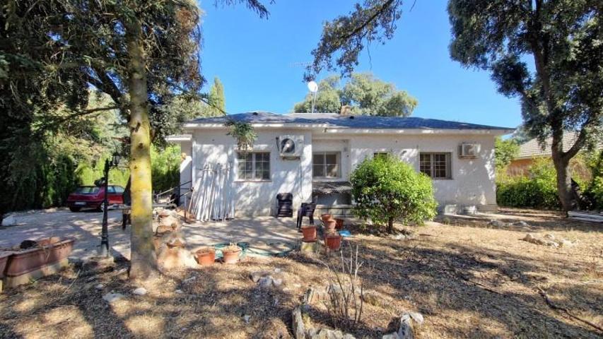 Chalet en venta en Nuevo Baztán, Eurovillas photo 0