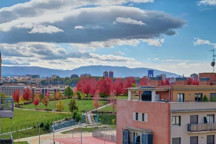 Piso en venta en Berrioplano-Berriobeiti, Nuevo artica photo 0