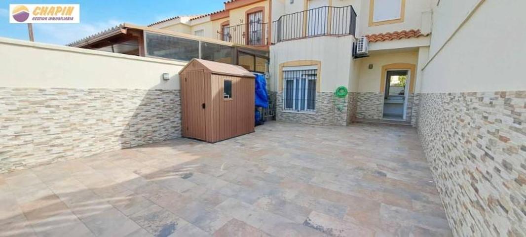 Casa en venta en Jerez de la Frontera, Avda. Caballero Bonald - San José Obrero - Guadalc photo 0