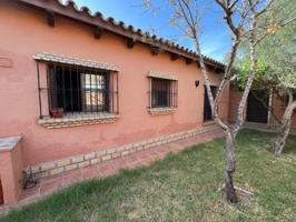 Chalet en venta en Chiclana de la Frontera, La Barrosa photo 0
