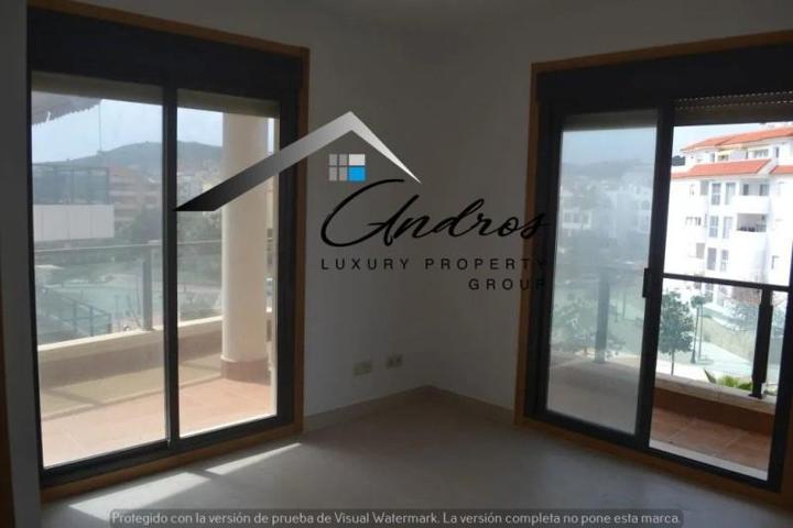 Apartamento en venta en San Luis de Sabinillas, Centro photo 0