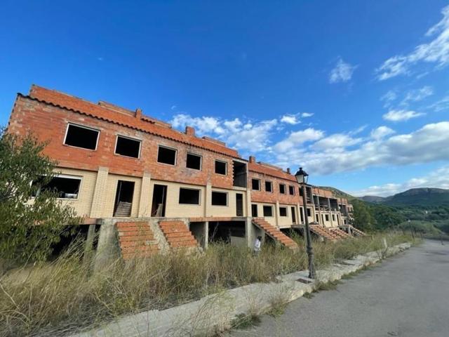 Adosada en venta en Figueroles, Figueroles photo 0