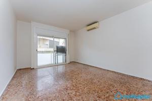 Entresuelo en venta en Viladecans, Barri antic photo 0