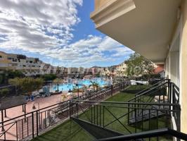 Apartamento en venta en Arona, Los Cristianos photo 0
