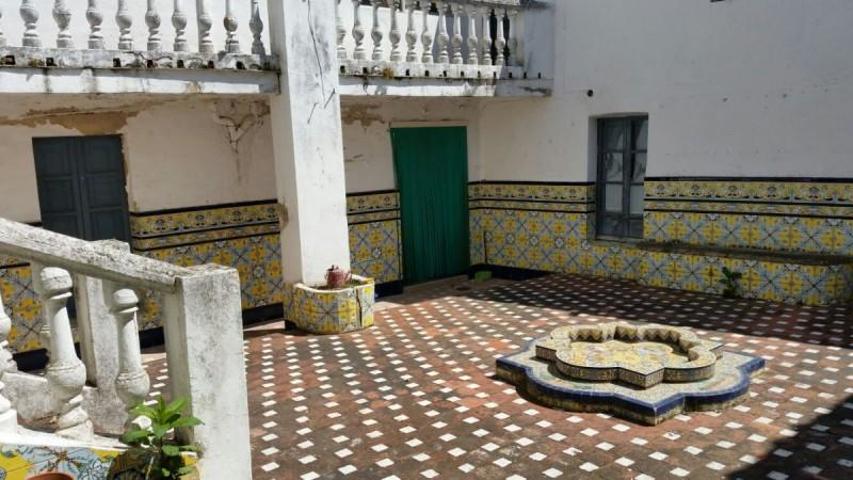 Casa en venta en Alcuéscar, Alcuéscar photo 0