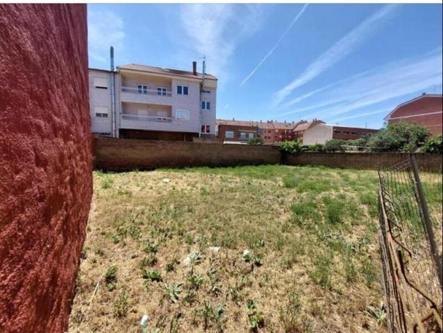 Terreno en venta en Villaquilambre, Villaquilambre photo 0