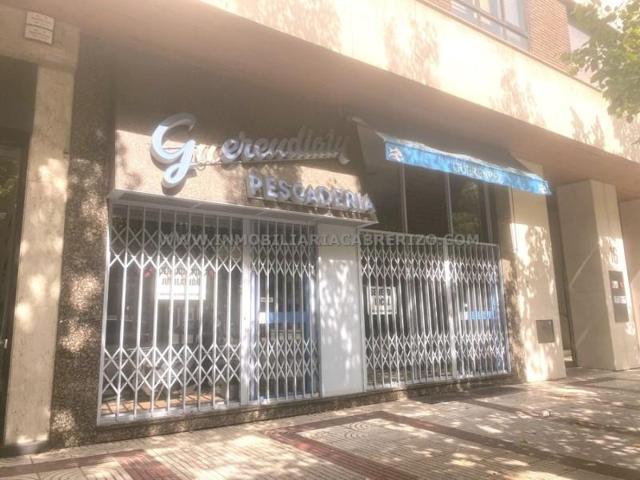 Local comercial en venta en Pamplona, Pio XII photo 0