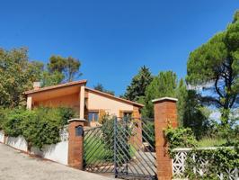 Casa en venta en La Puebla de Castro photo 0