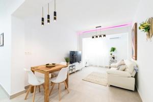 Piso en venta en Granada, Zaidín photo 0