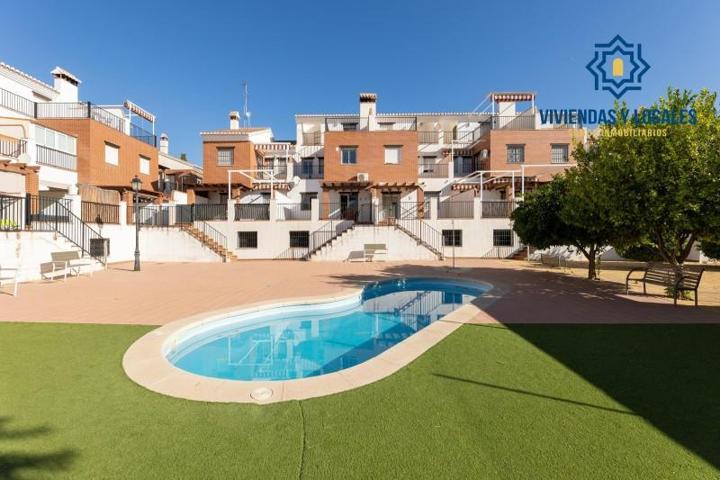 Adosada en venta en Atarfe, Urbanizacion llanos de silva photo 0