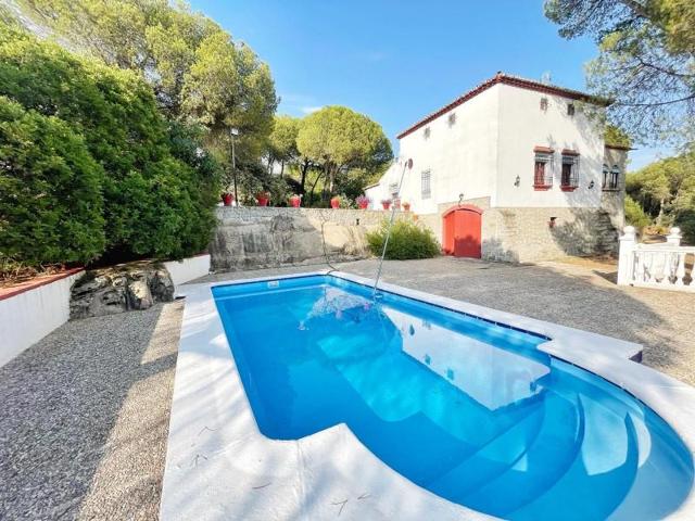 Casa con terreno en venta en Andújar photo 0