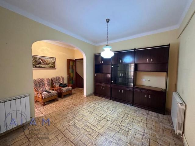 Casa en venta en Tordera, Centro photo 0