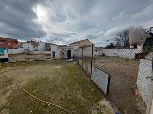 Terreno en venta en Torres de la Alameda, Torres de la Alameda photo 0