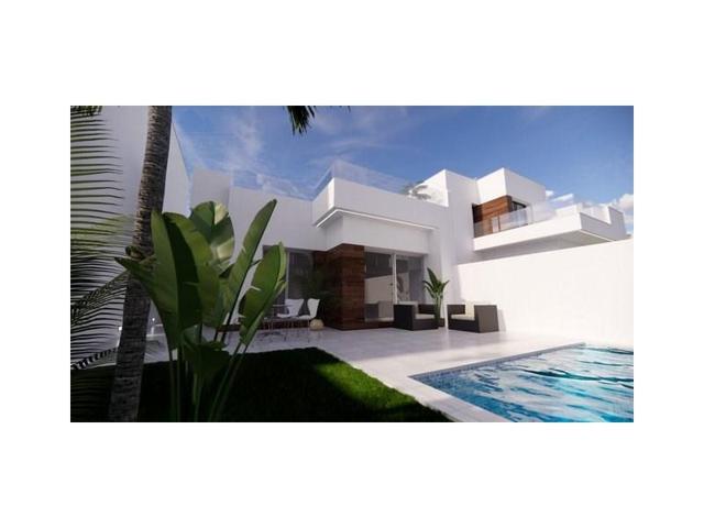 Chalet en venta en San Fulgencio, San Fulgencio photo 0