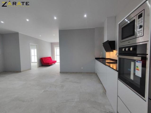 Local comercial en venta en Bilbao, Deusto photo 0